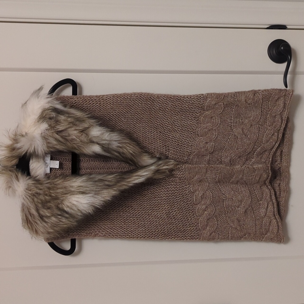 LOFT knit sweater vest light brown with faux fur collar Sz S